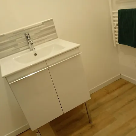 Apartment Bienvenue A Julien De Vouvantes- Sans Draps - Comme A La Maison Saint-Julien-de-Vouvantes